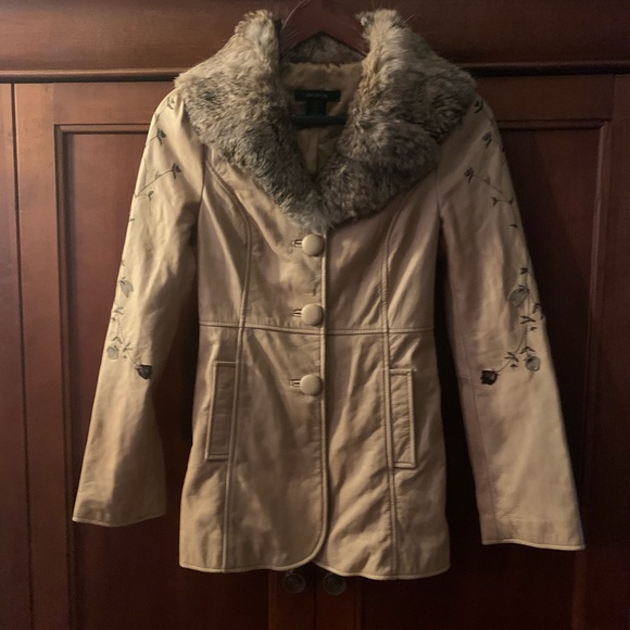 Leather Embroidered jacket - Picture 7 of 11